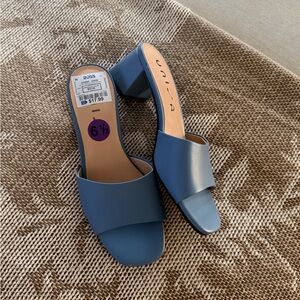 Unisa Women's Elegant Blue Mules